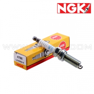 Bougie NGK Platine - LKAR8A-9